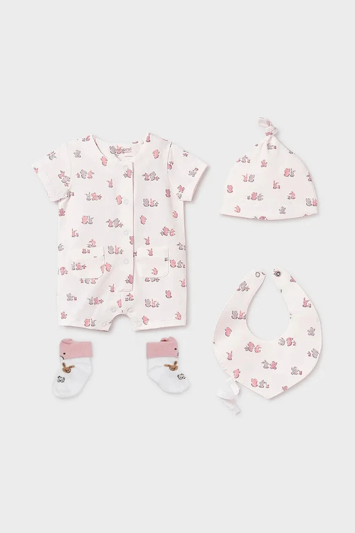 Комплект за бебета Mayoral Newborn (4 части)