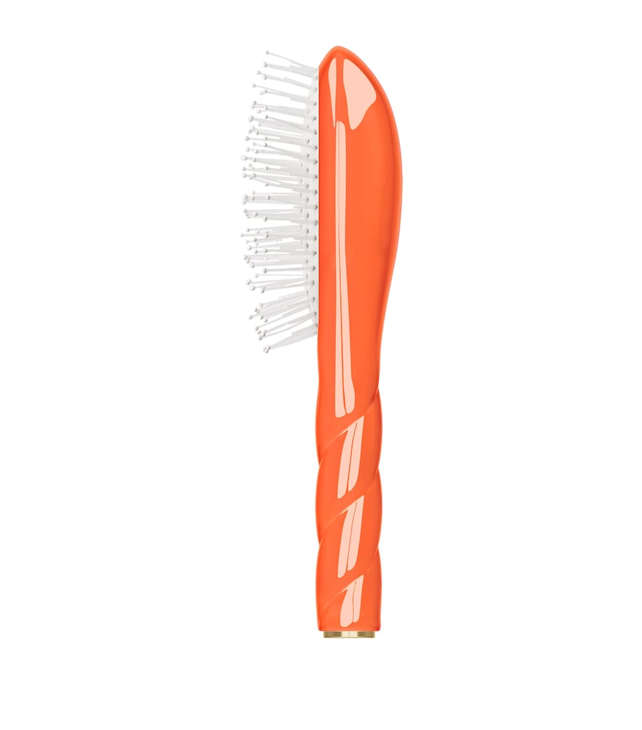N.04 The Miracle Petite Hairbrush