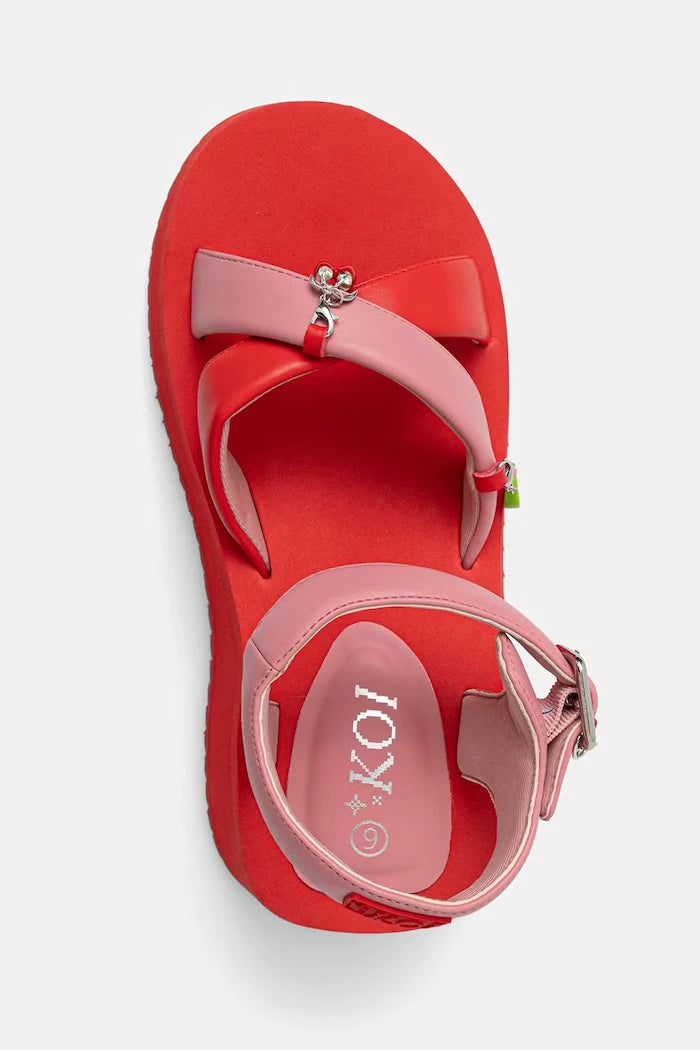 Koi Footwear kadın platform sandaletleri Orchard Flatform Charm Sandals