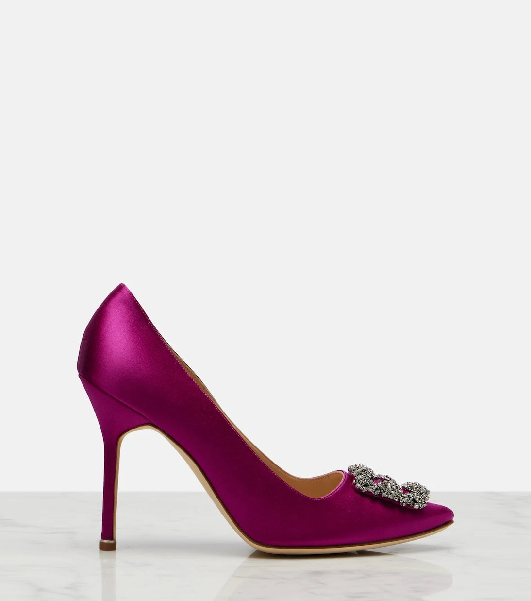 Manolo Blahnik - Hangisi embellished satin pumps