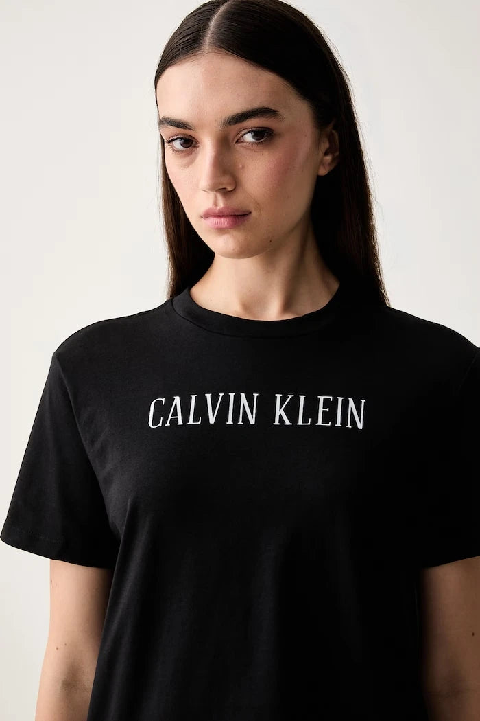 Calvin Klein Jeans pamuklu kadın tişört