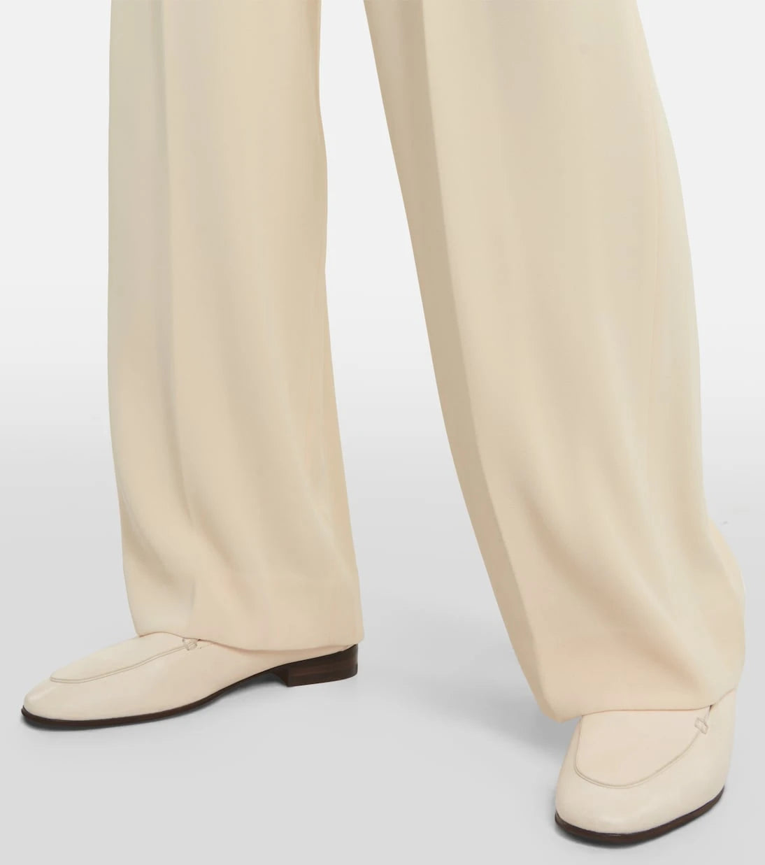 Vince - Low-rise crêpe wide pants
