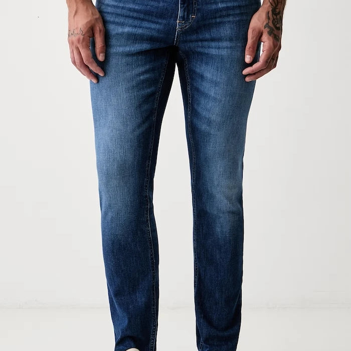 Tommy Jeans erkek slim taper jean pantolon