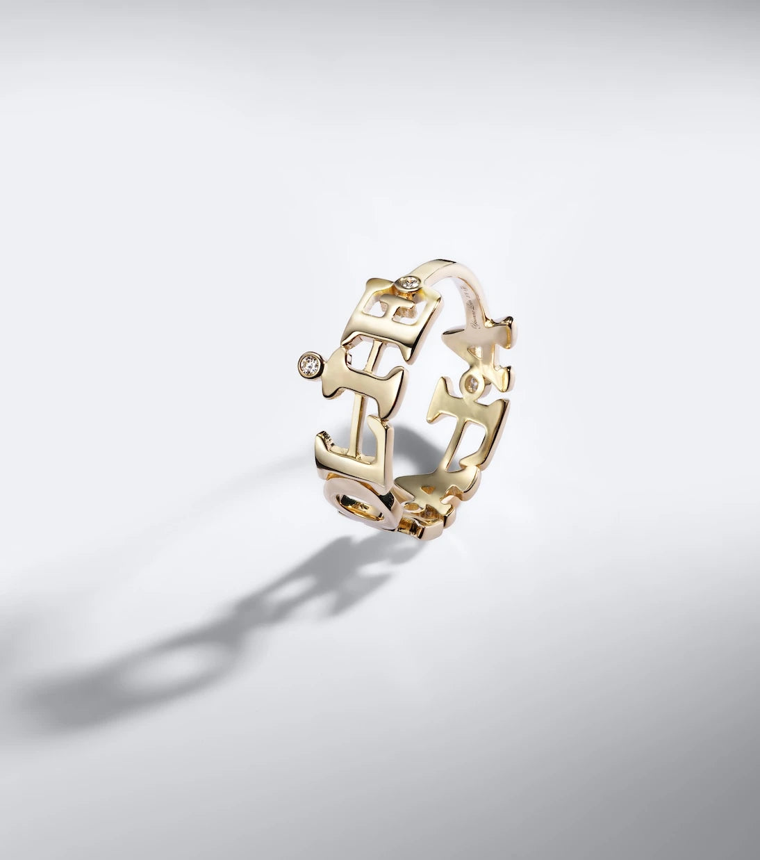 Yvonne Léon - À La Folie 9kt gold ring with diamonds
