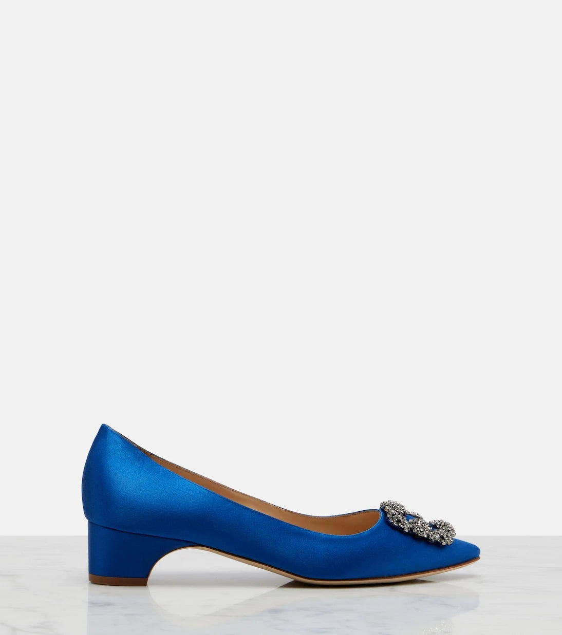 Manolo Blahnik - Hangisi embellished satin pumps
