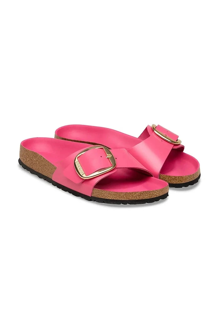 Birkenstock düz tabanlı deri kadın terlik