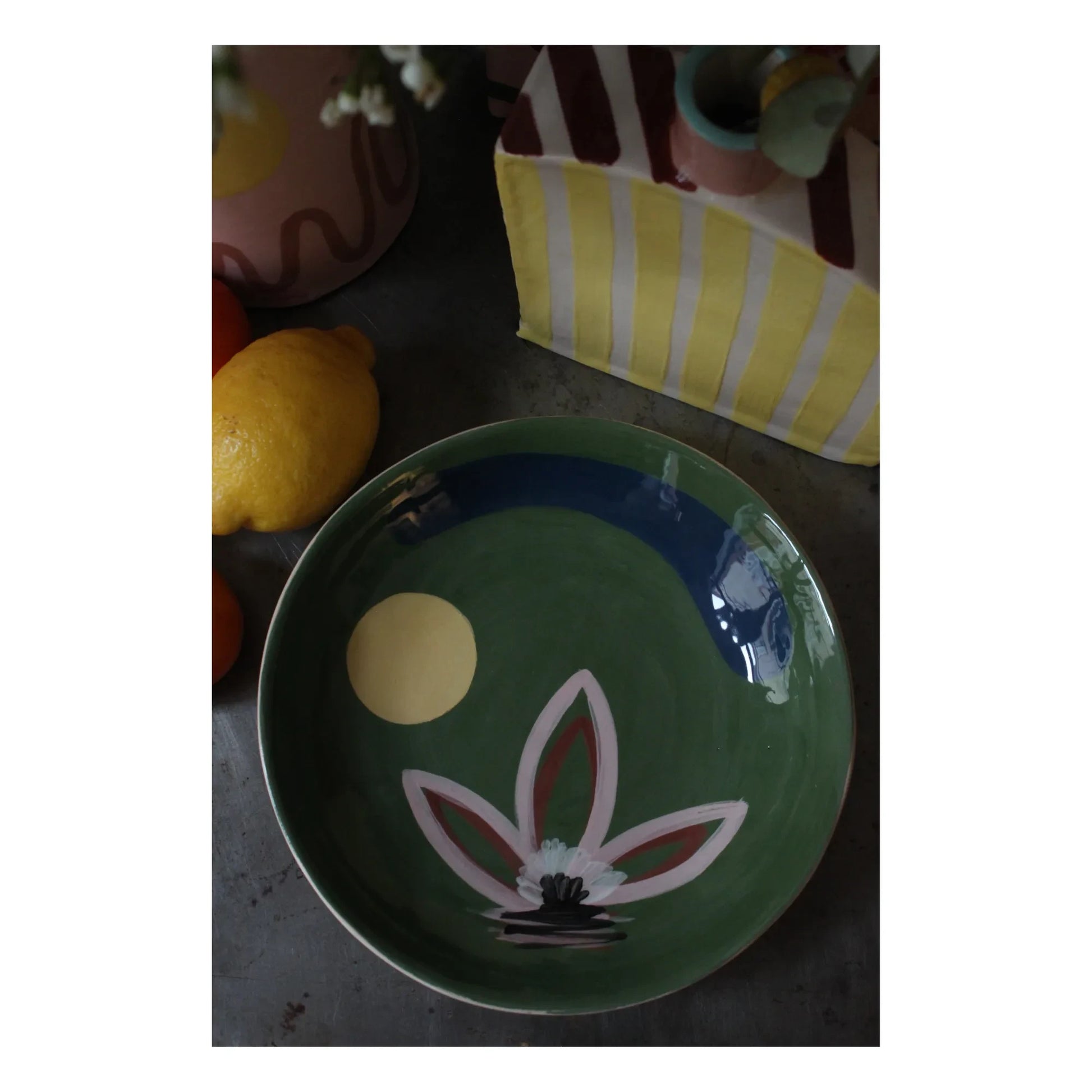 HOMERE - Daphné Flower Ceramic Shallow Bowl | Green
