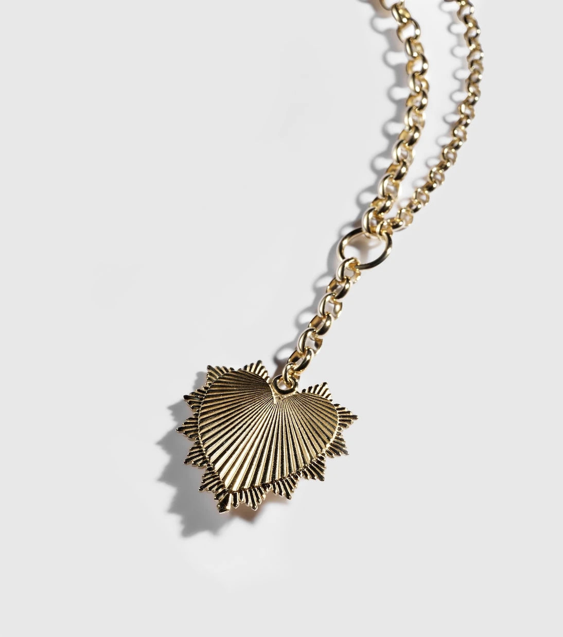 FoundRae - قلادة سلسلة من الذهب عيار 18 قيراطاً بتصميم Oversized Love Token