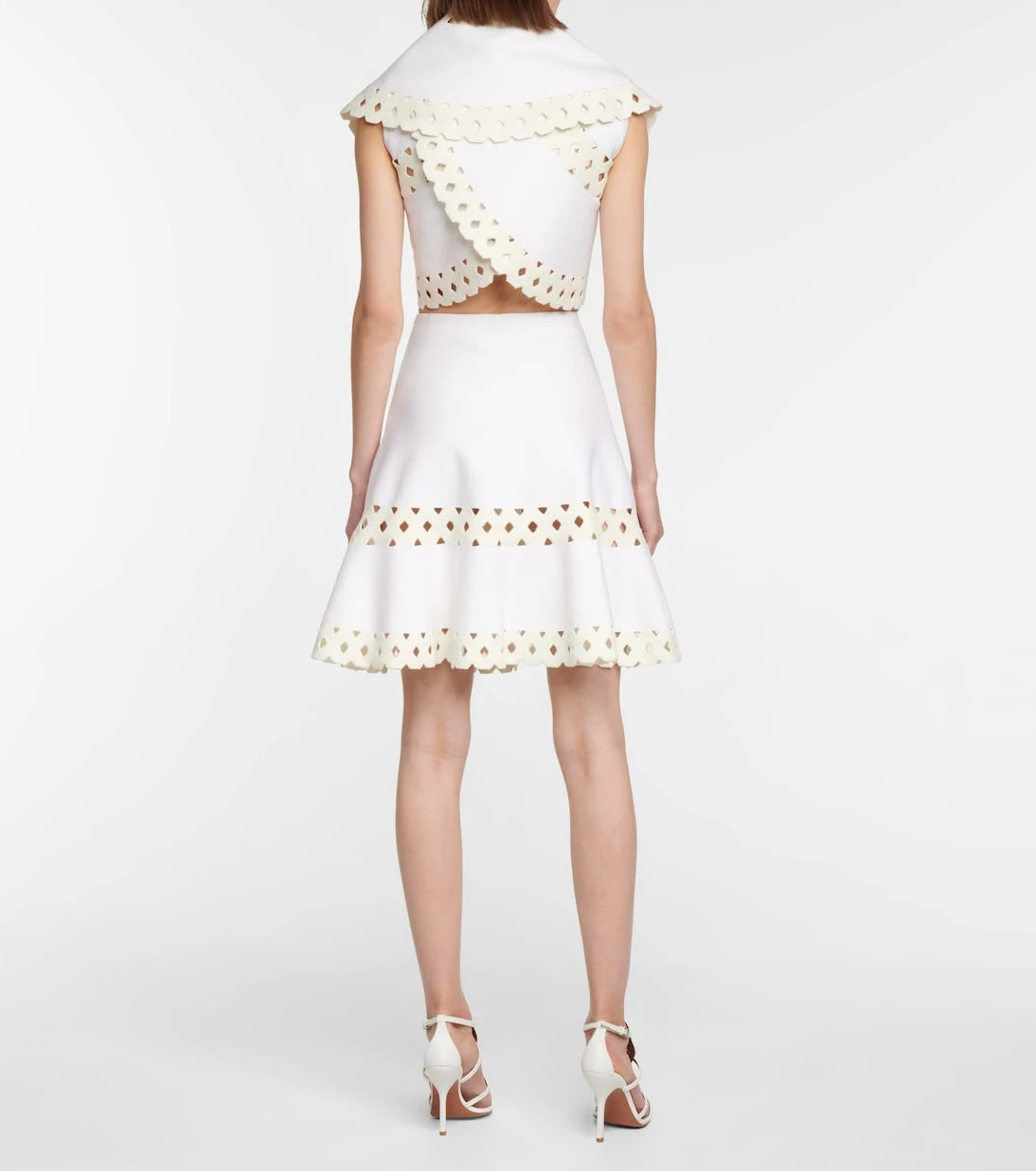 Alaïa - جاكيت فيين قصير بقصّات من مزيج الصوف