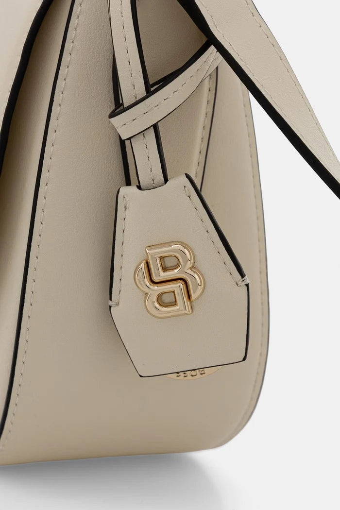 BOSS kadın deri crossbody çanta NUMAH Saddle