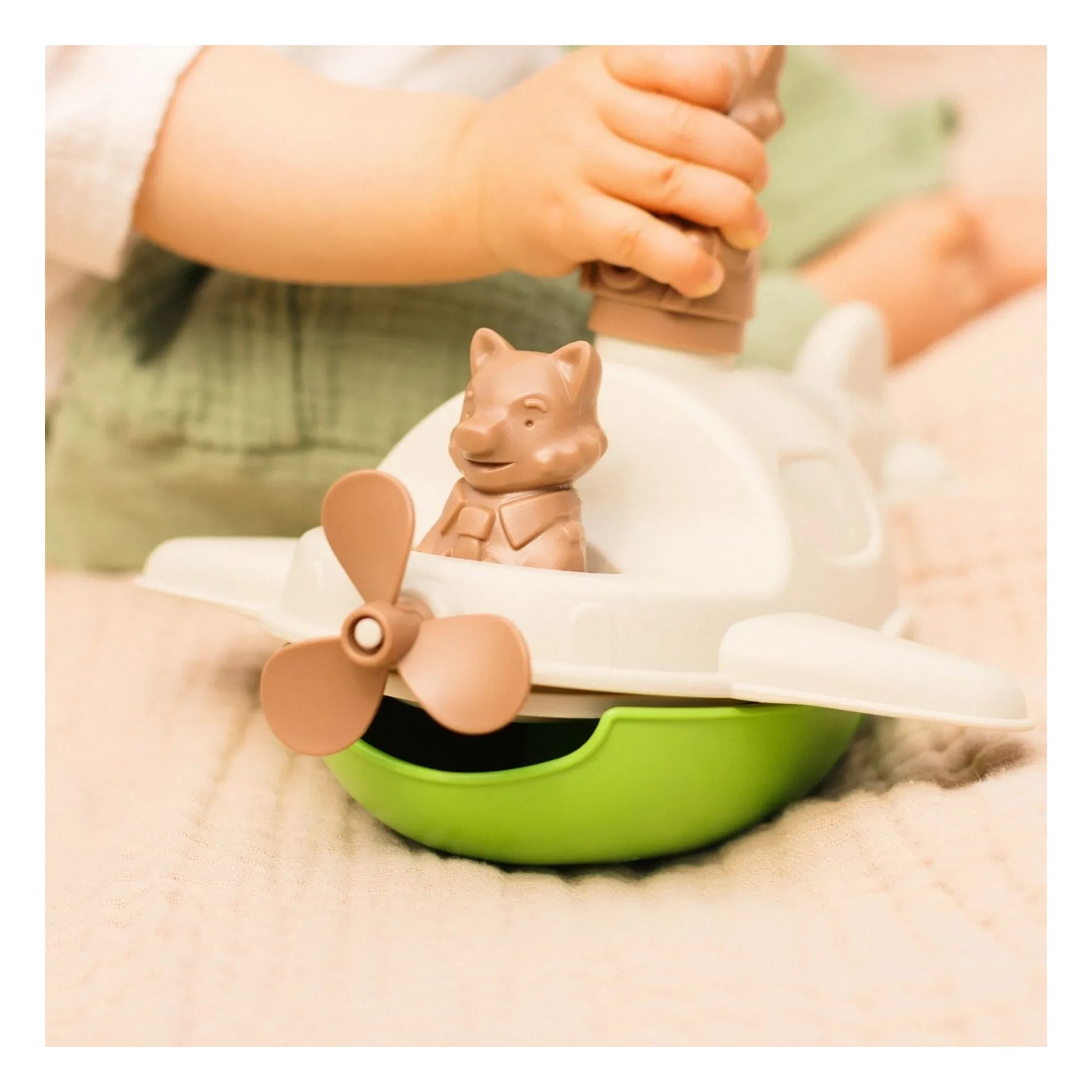 Simple - Bathing seaplane | Green