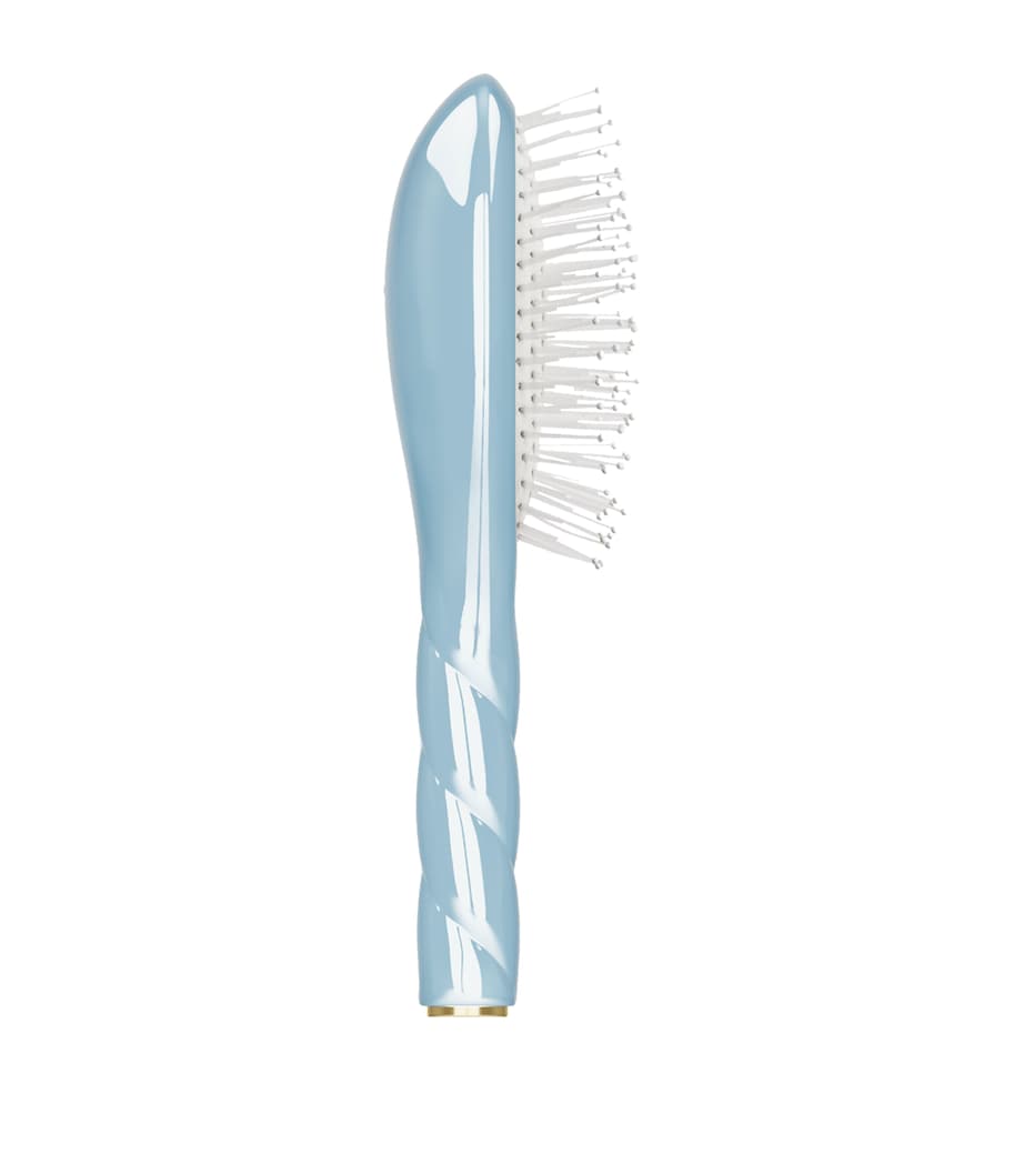 N.04 The Miracle Petite Brush