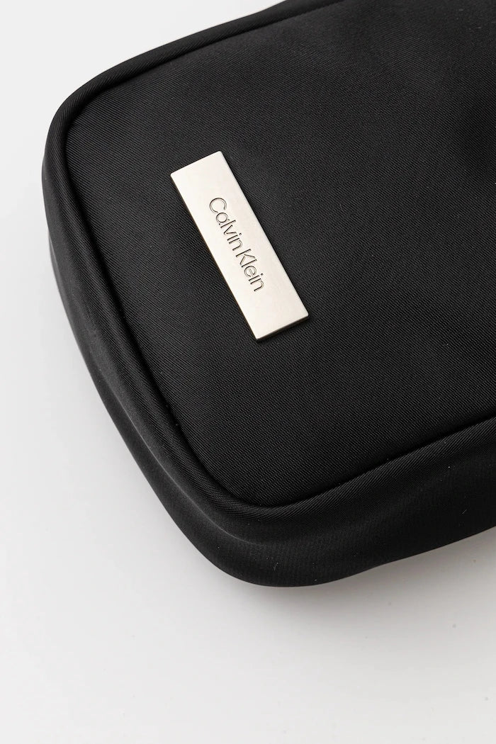 Calvin Klein чанта през рамо мъжка