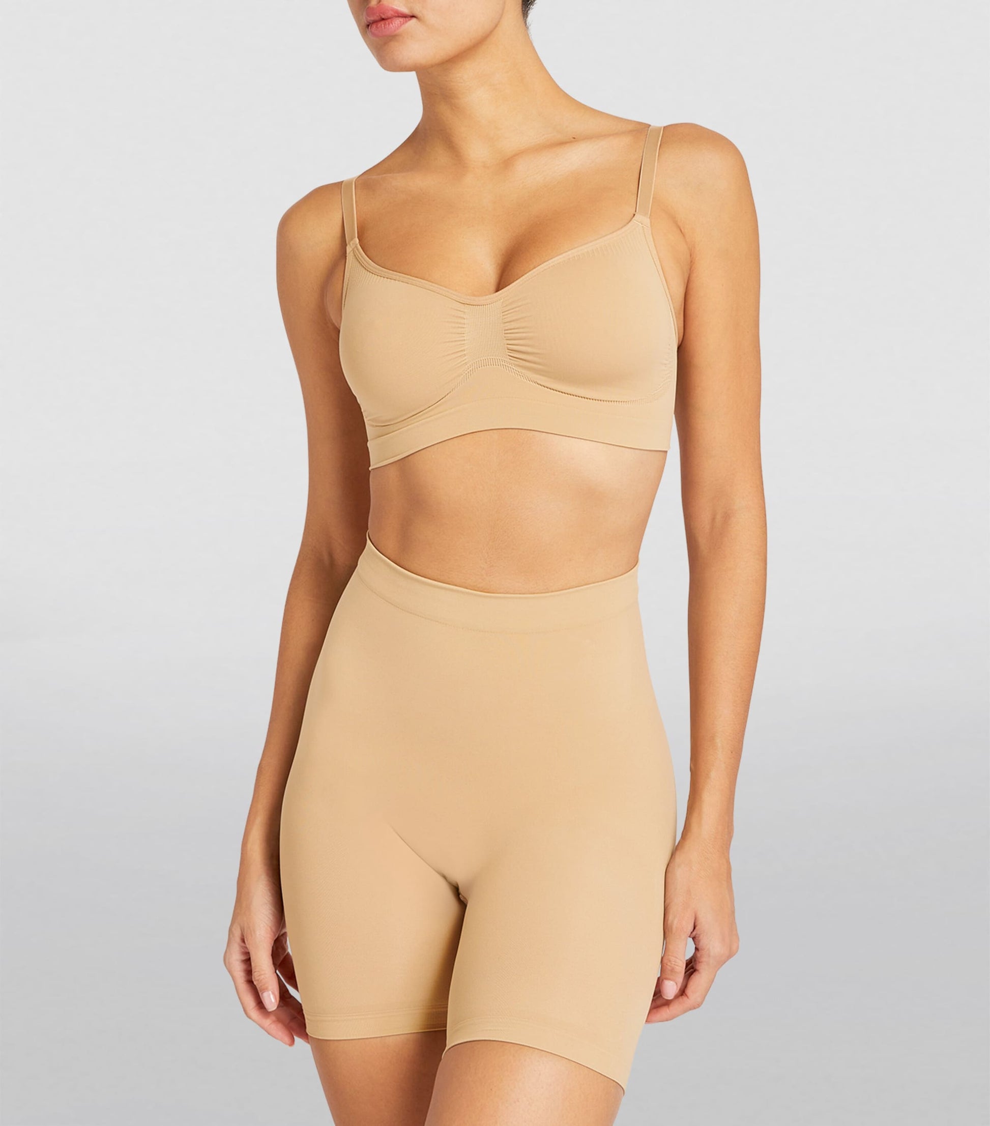 Seamless Sculpt Mid-Thigh Shorts