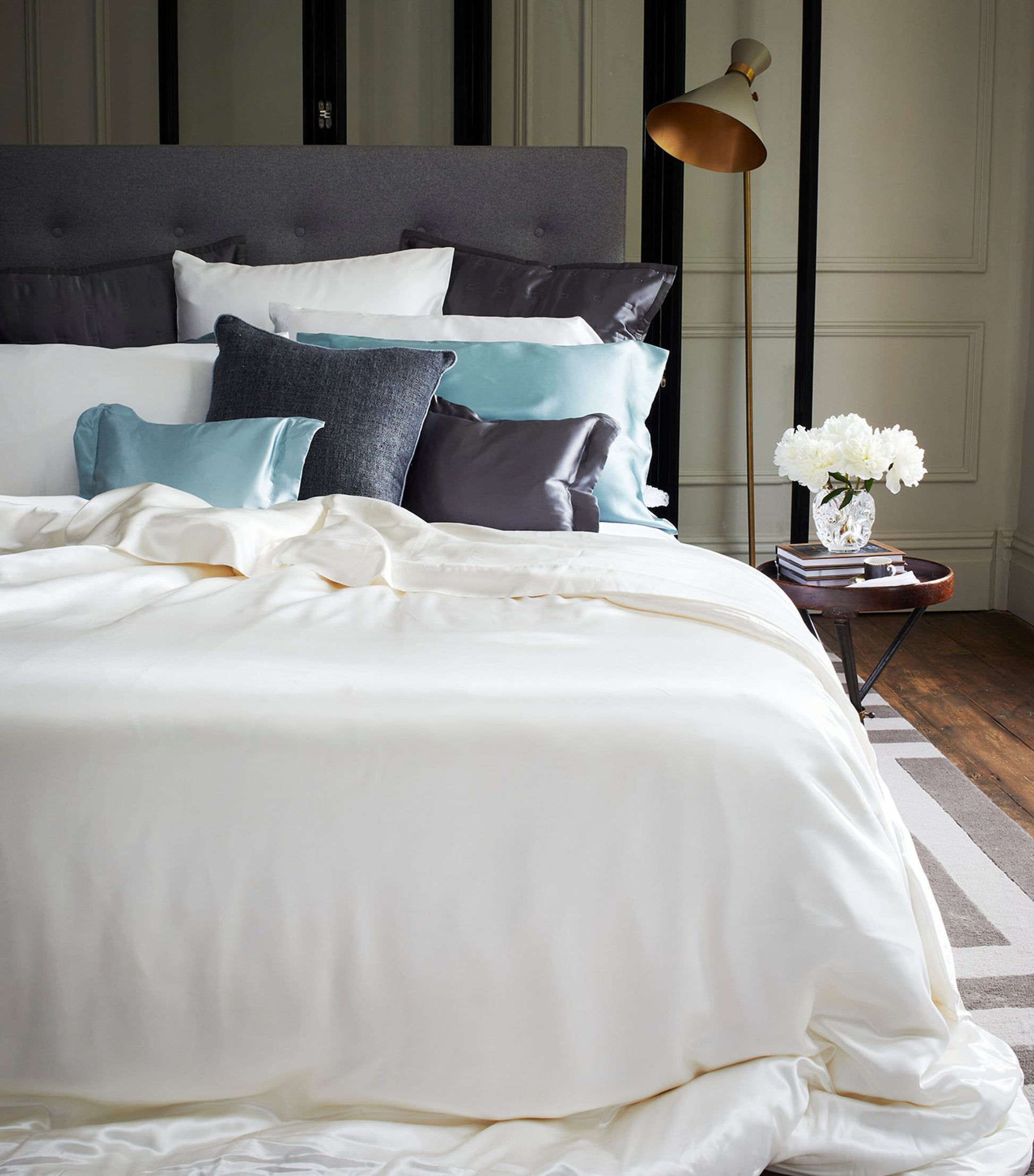 Silk King Duvet Cover (225cm x 220cm)