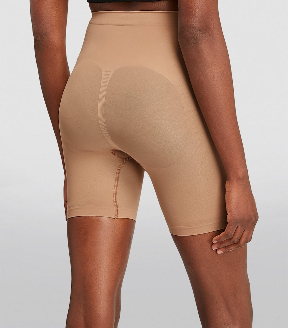 Skims Nude Seamless Sculpt Mid-Thigh Shorts