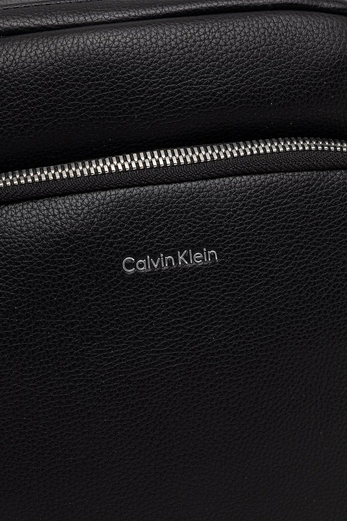 Calvin Klein Чанта за рамо мъжка от имитация на кожа