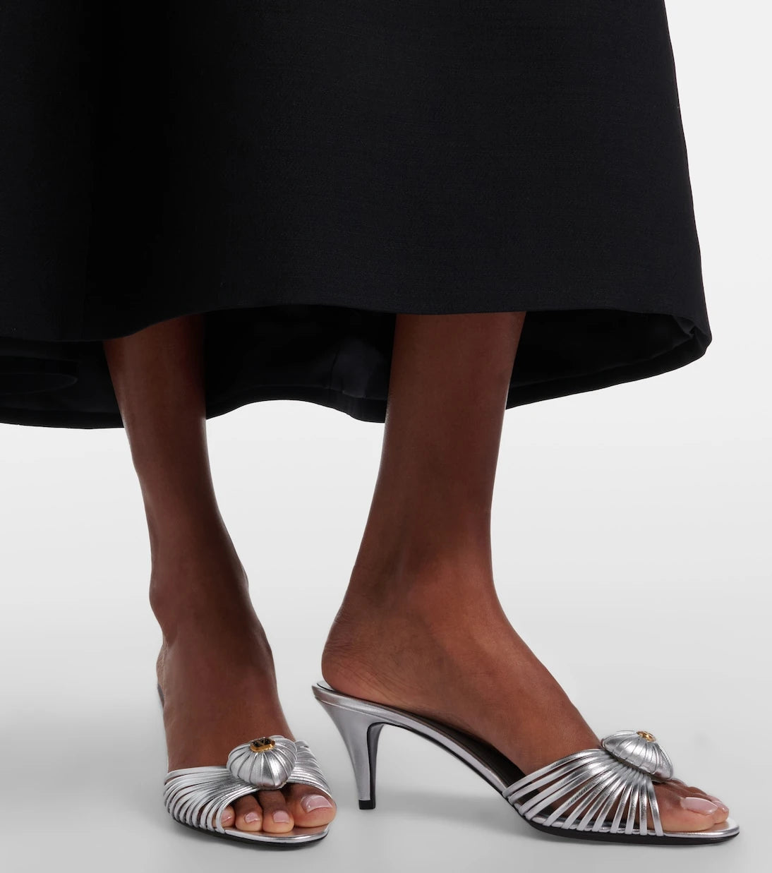 Valentino Garavani - Cœur Royal metallic leather mules