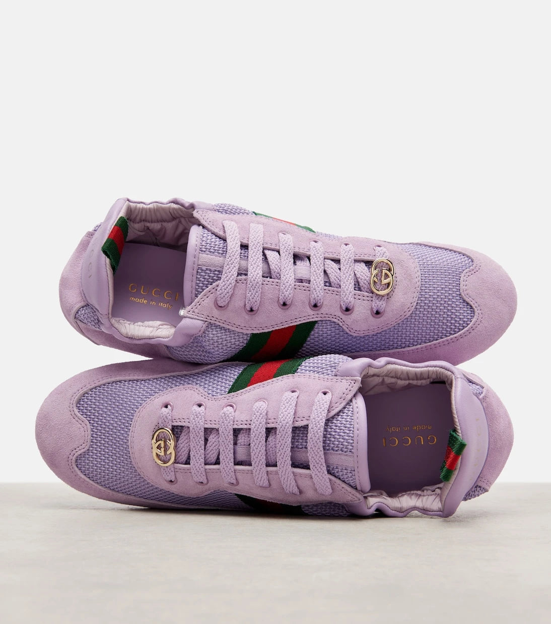 Gucci - حذاء سنيكرز Gucci Shift مزين بالجلد السويدي