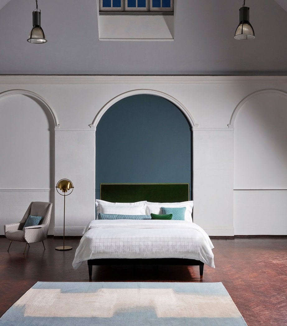 The Trellis Super King Jacquard Duvet Cover Set (260cm x 220cm)