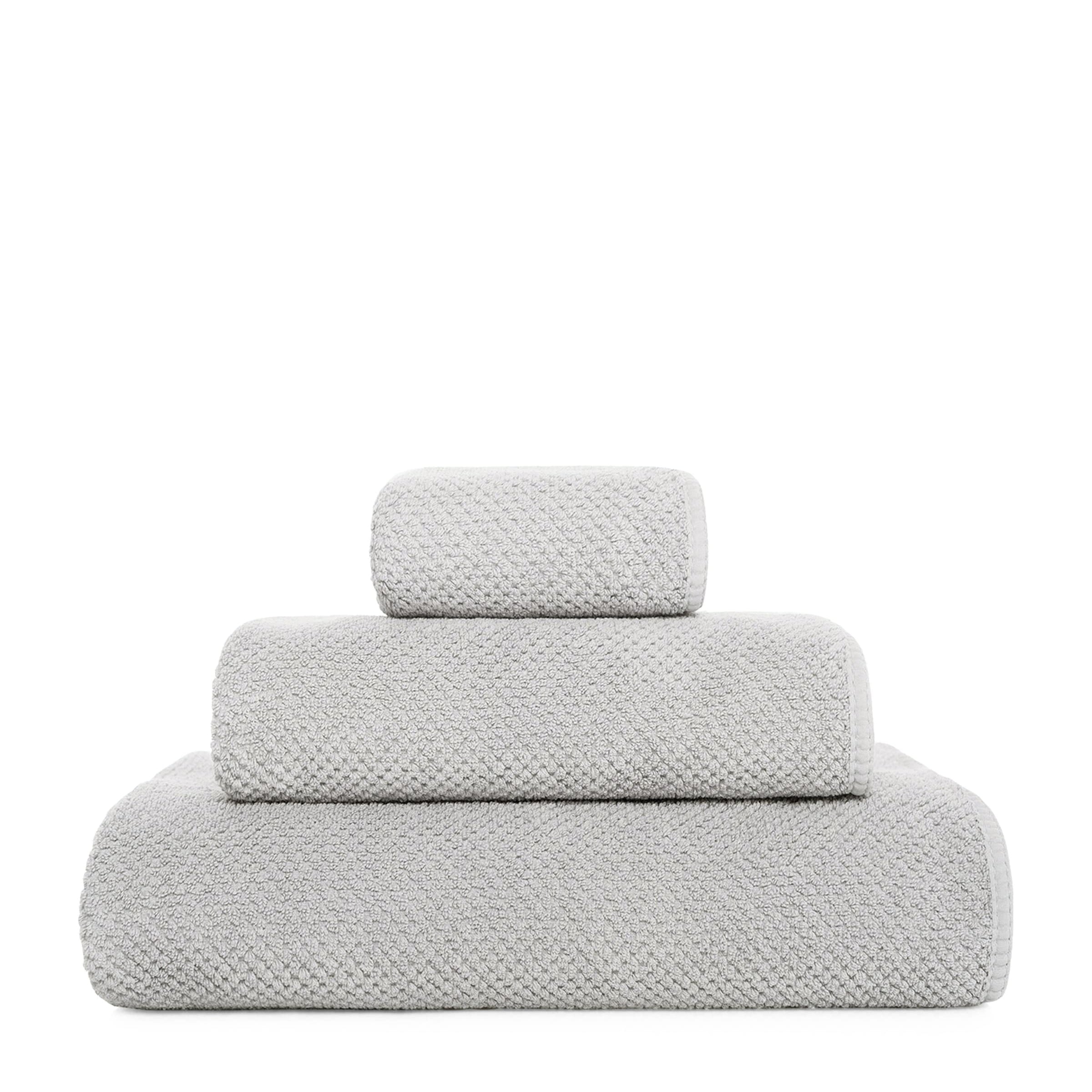 Bee Waffle Bath Towel (70cm x 140cm)