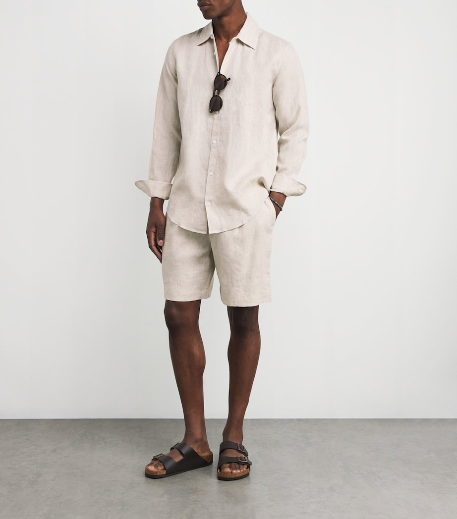 CHÉ Linen Relaxed Shorts