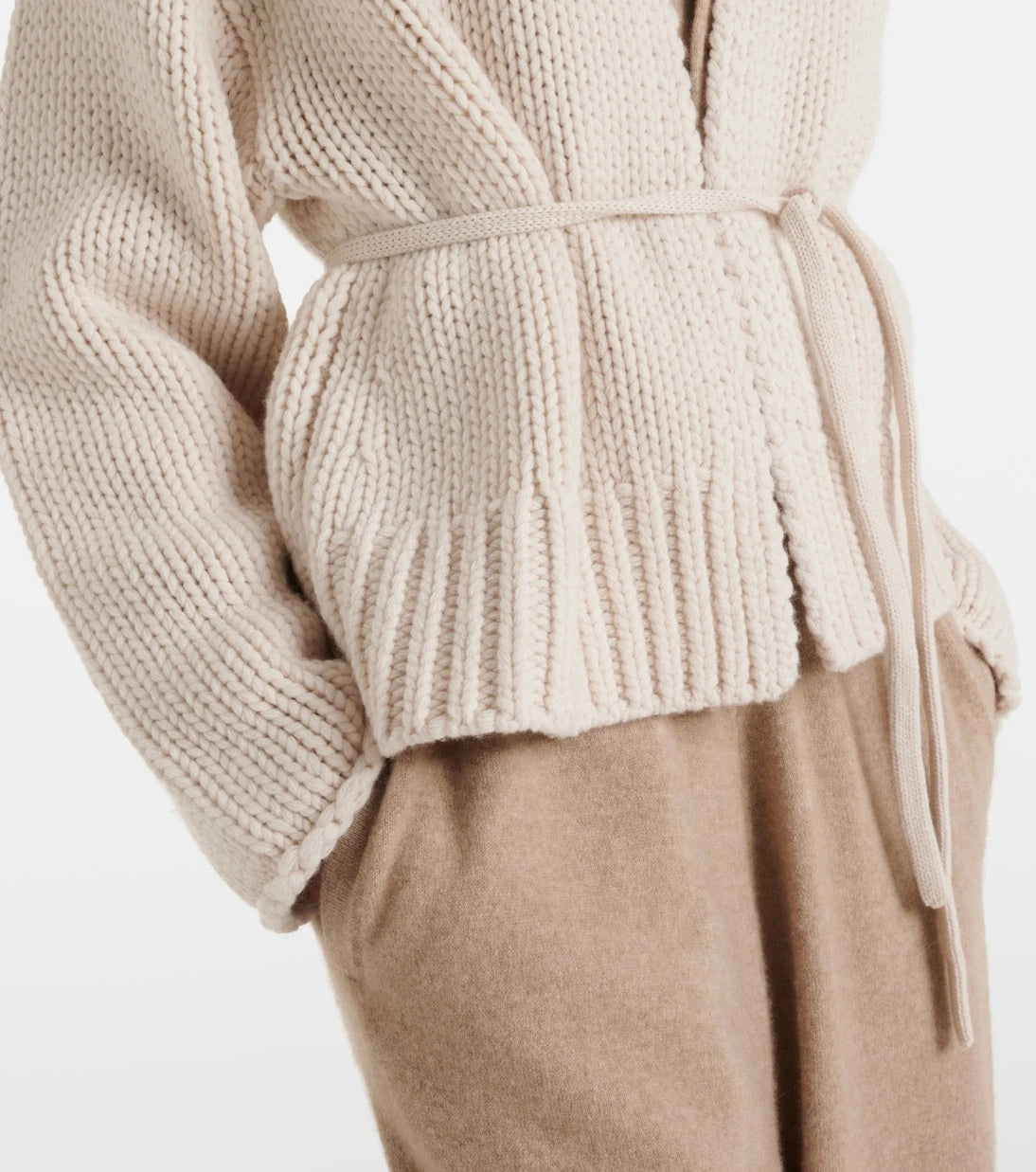 Extreme Cashmere - كارديجان لف من الكشمير طراز N°384 Ginza