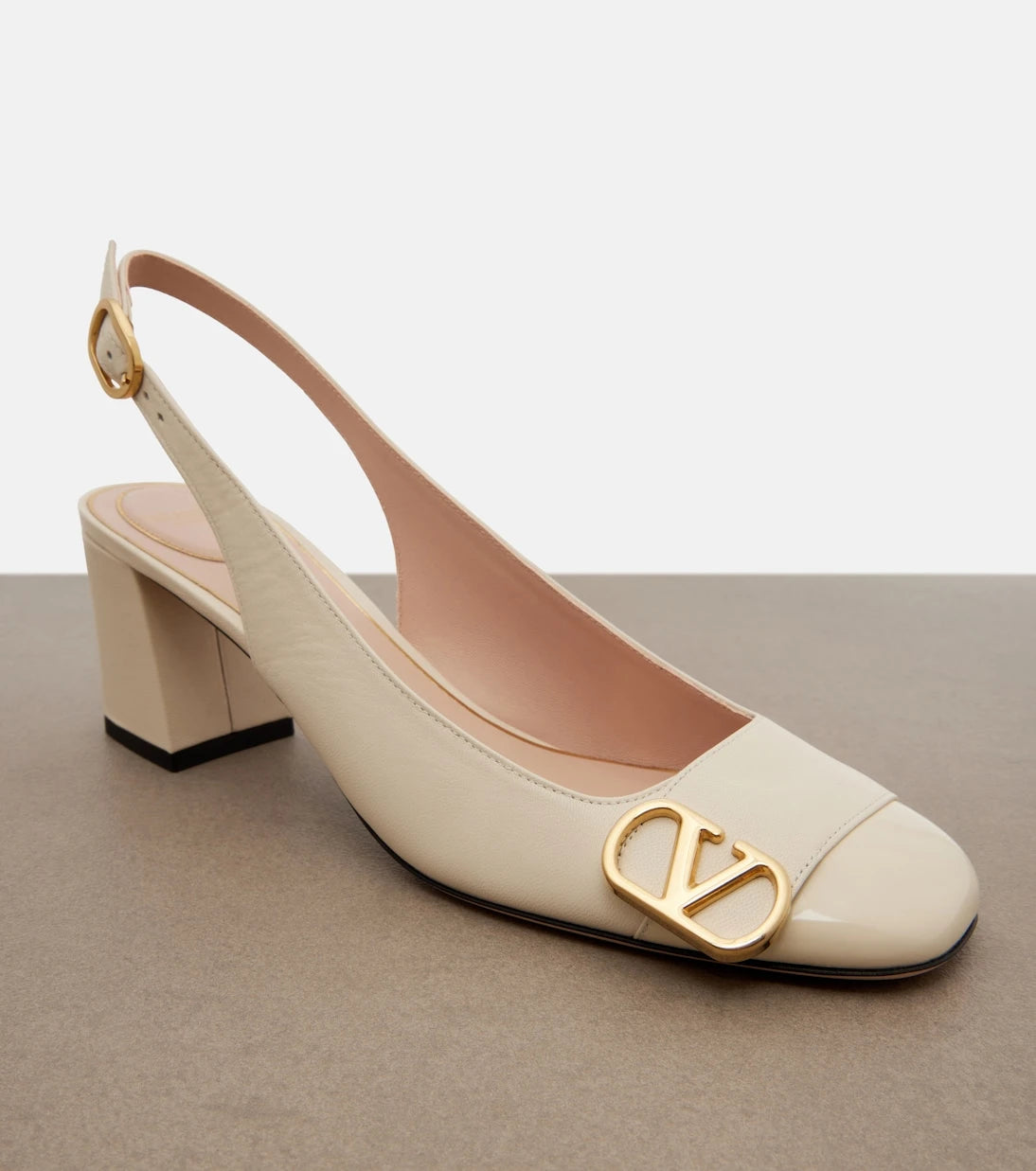 Valentino Garavani - Veeside VLogo leather slingback pumps
