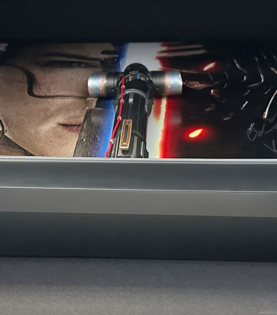 Star Wars Cast-Signed The Force Awakens Lightsaber Display