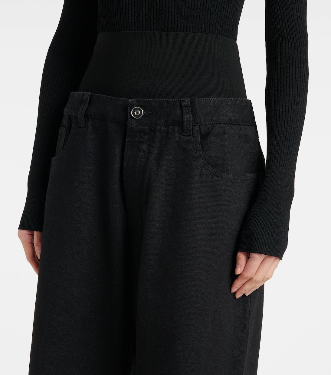 Alaïa - جينز مستقيم بقصة خصر مرتفعة