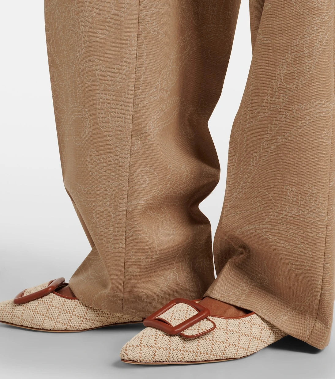 Manolo Blahnik - Maylura raffia-effect slingback flats