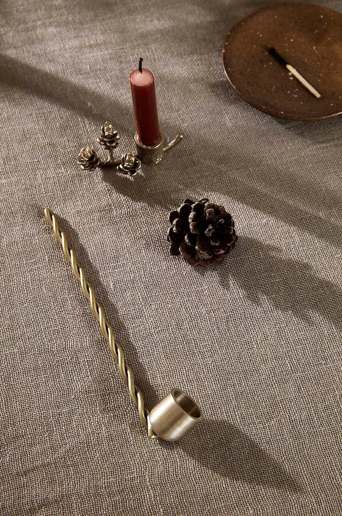 Гасител за свещи ferm LIVING Twist Candle Snuffer