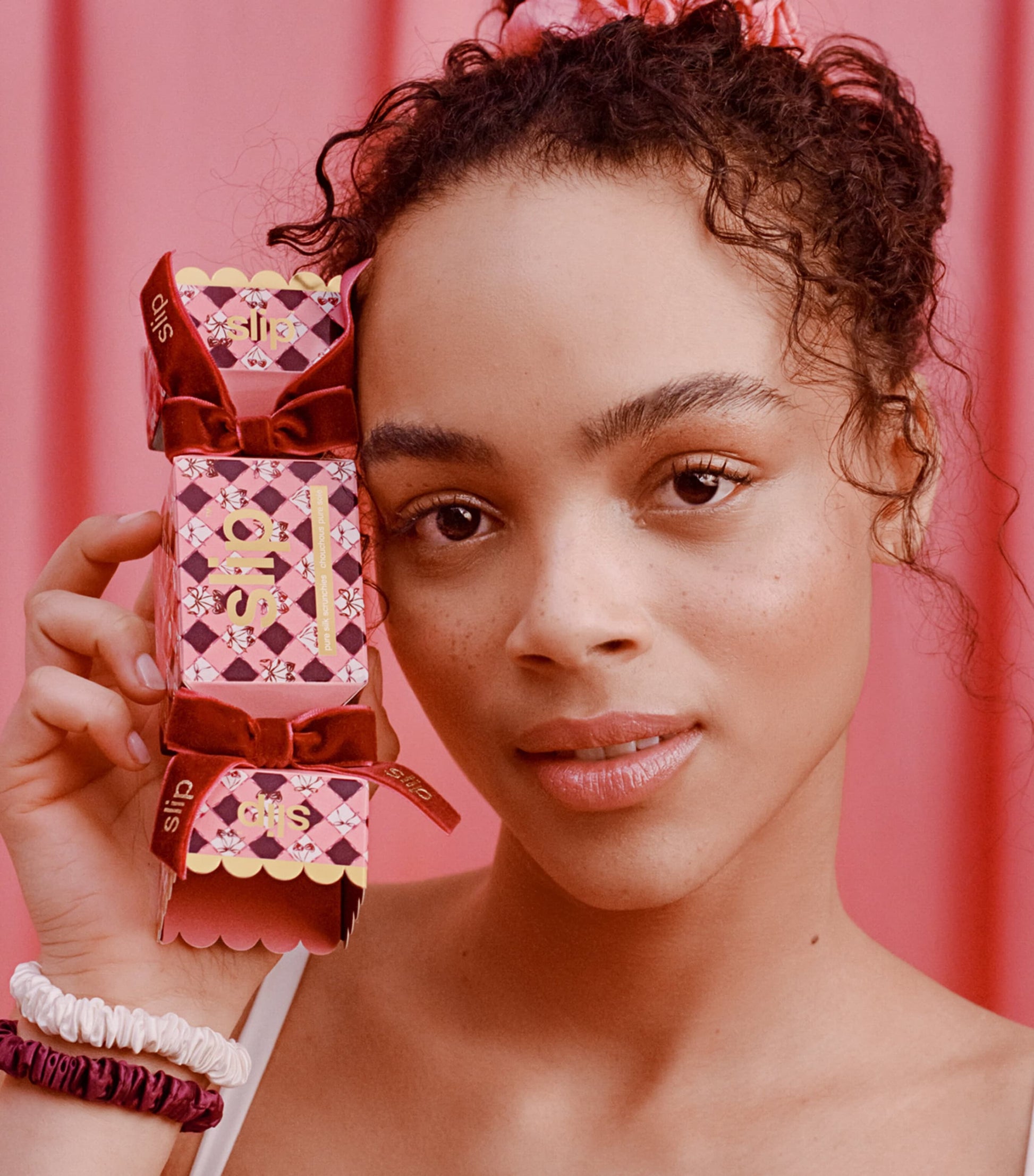 Mulberry Silk Multi-Size Scrunchies in Cracker (Set of 3)