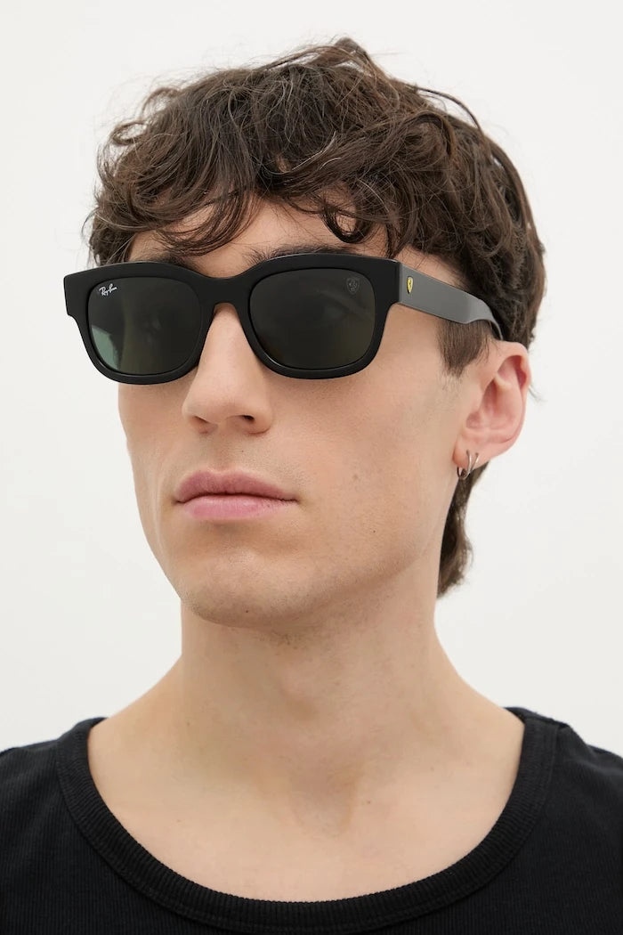 Ray-Ban SCUDERIA FERRARI COLLECTION güneş gözlüğü
