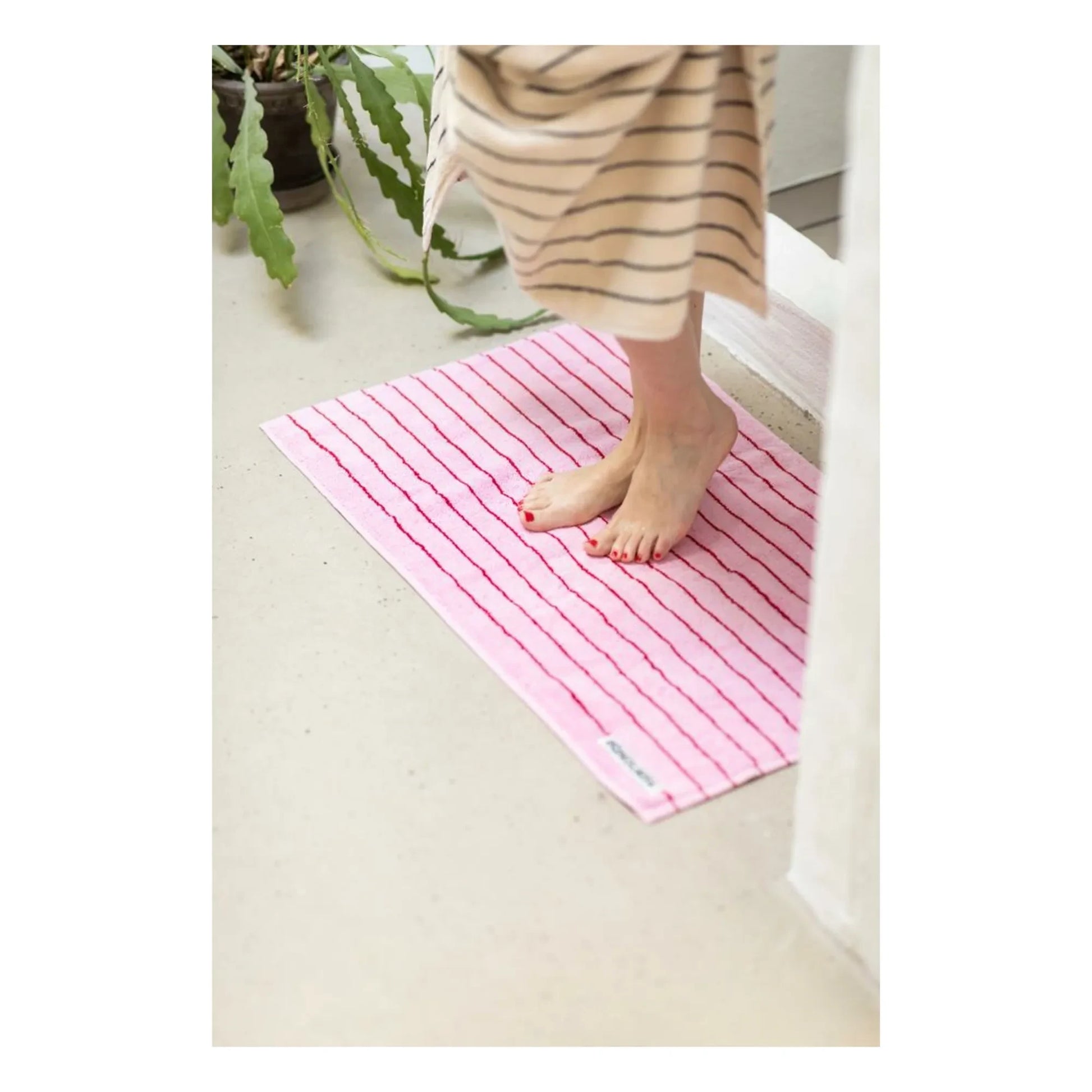 Bongusta - Naram bath mat | Pink