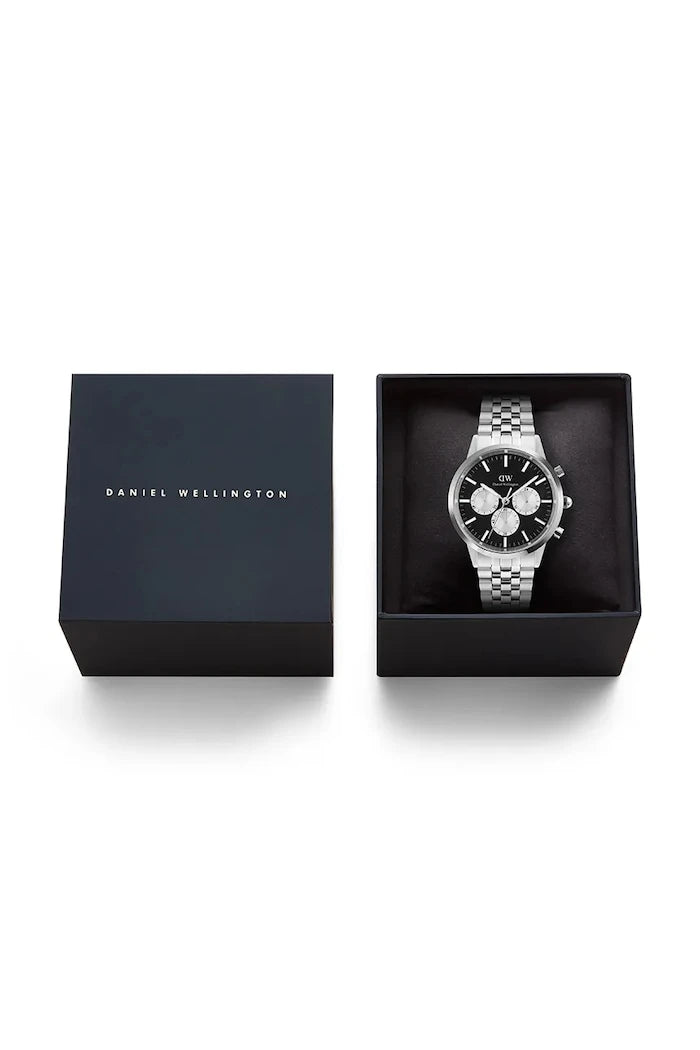 Часовник Daniel Wellington