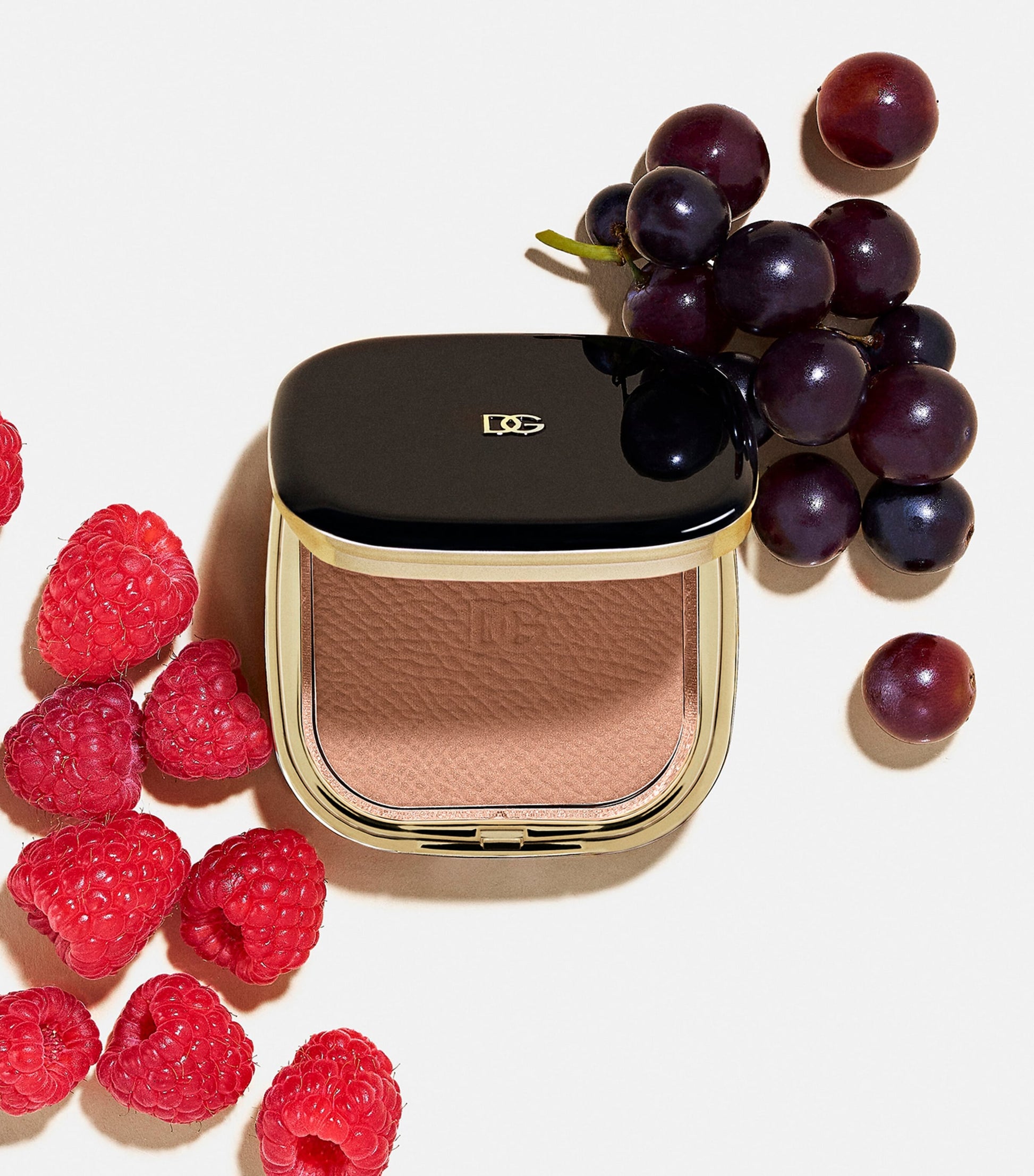 Face & Eyes Match Lasting Bronzer and Eyeshadow Powder