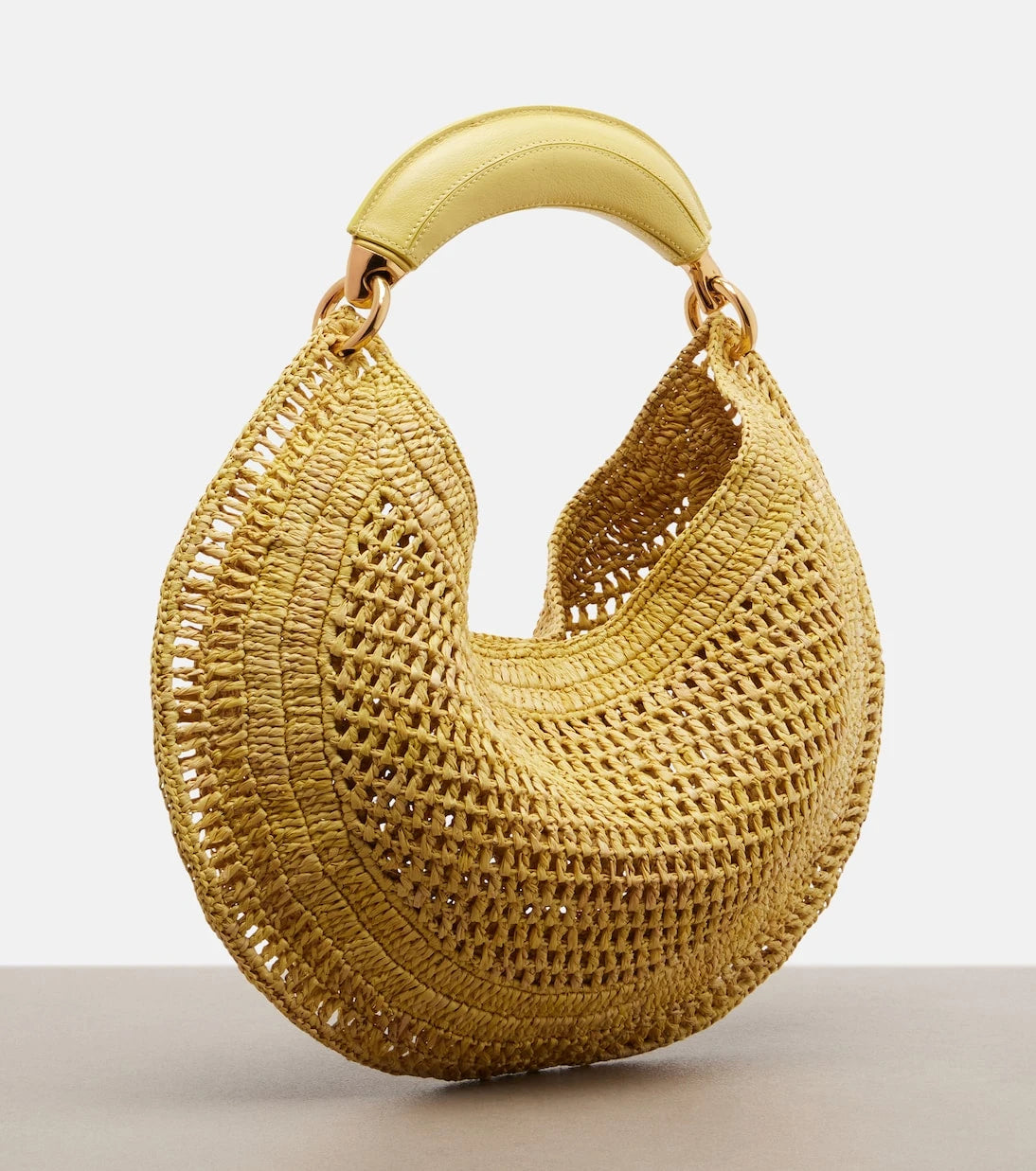 Chloé - Summer Banana raffia shoulder bag