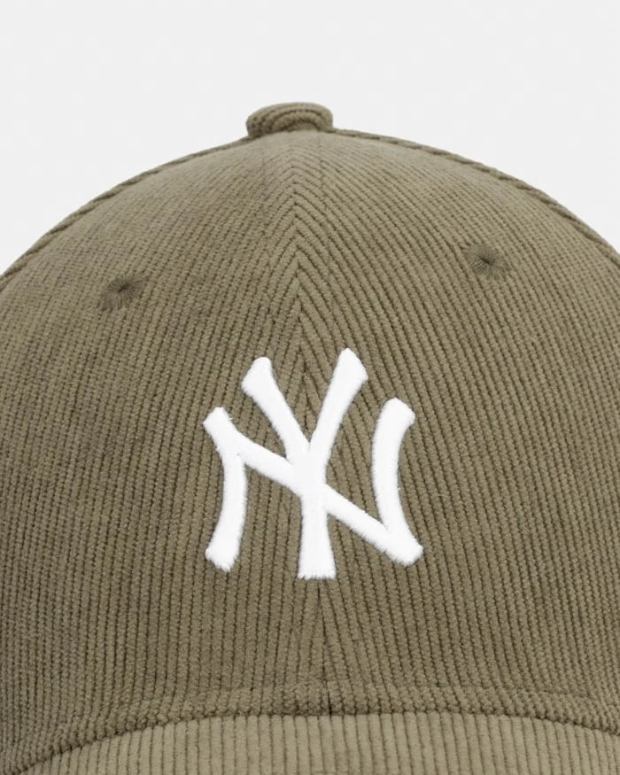 New Era kadife bez beyzbol şapkası SOFT CORD 940 NYY