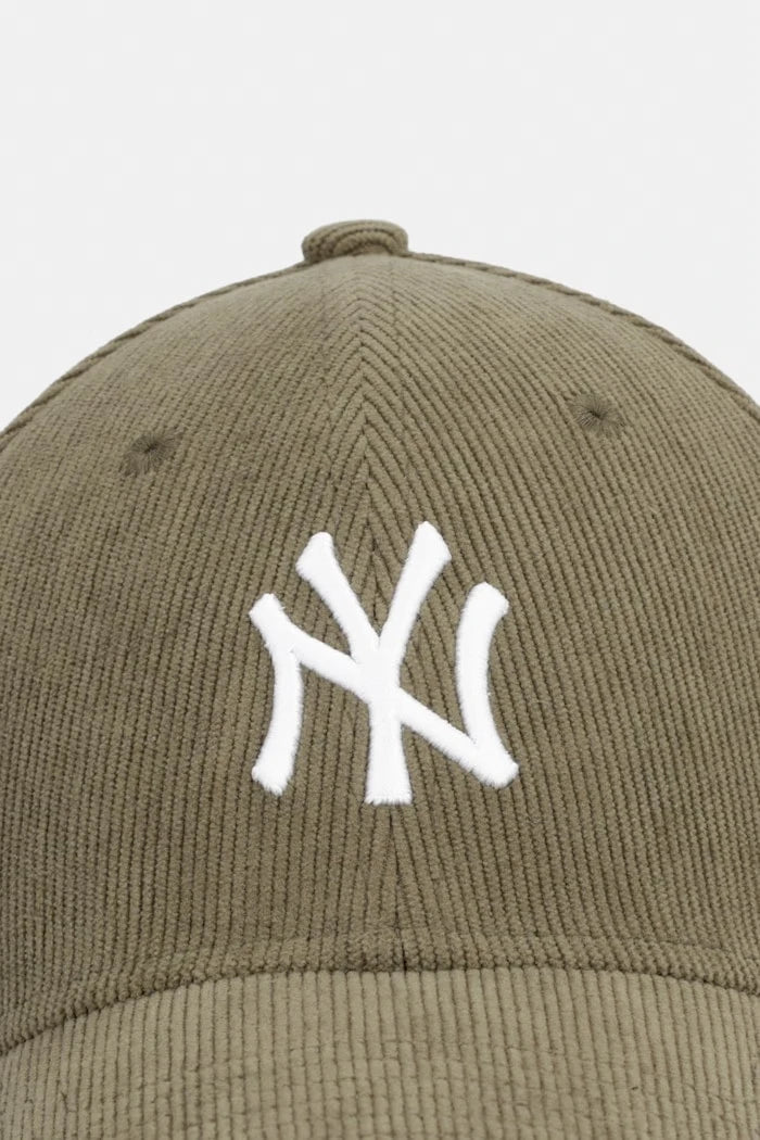 New Era kadife bez beyzbol şapkası SOFT CORD 940 NYY
