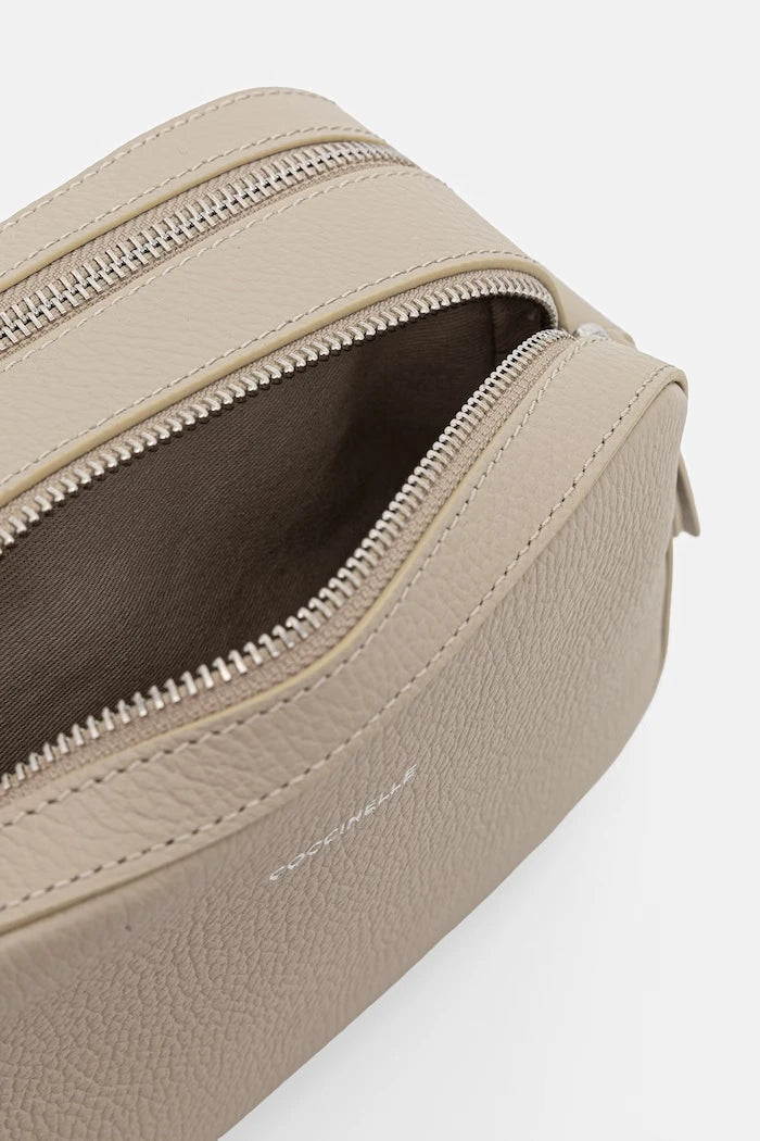 Coccinelle Kadın Deri Crossbody Çanta