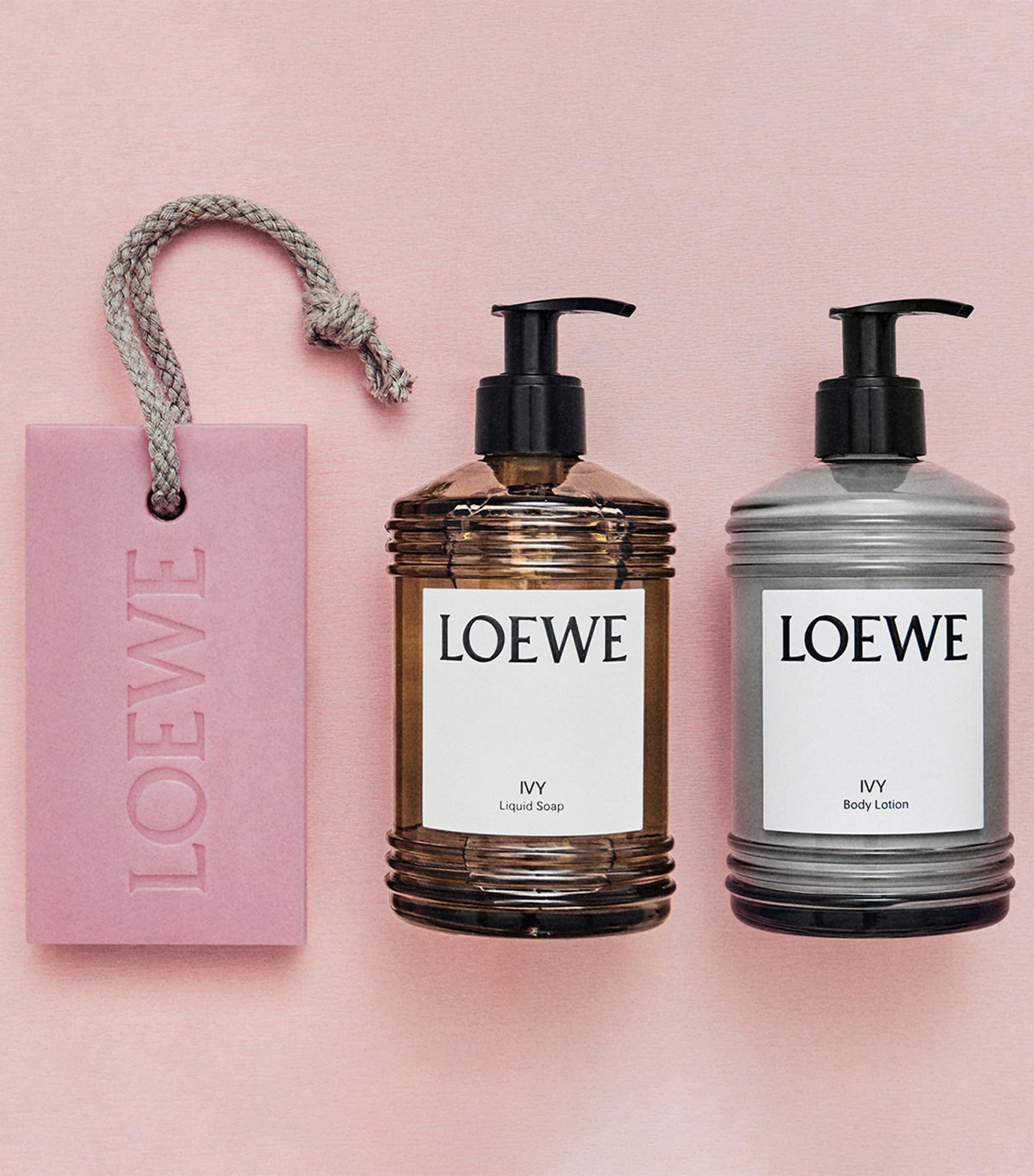 LOEWE Ivy Body Lotion (360ml)