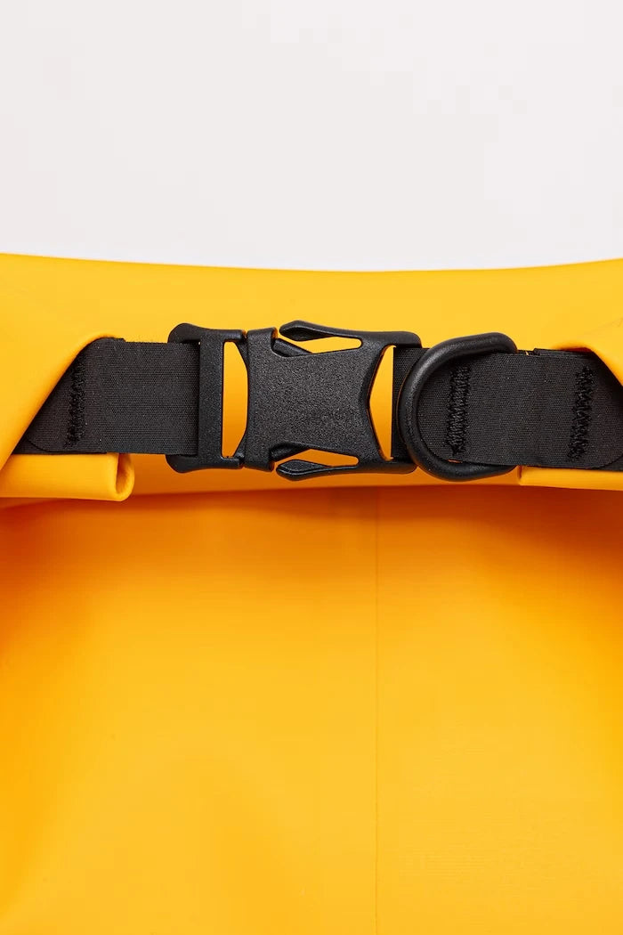 The North Face водоустойчив калъф BASE CAMP DRY BAG 8L