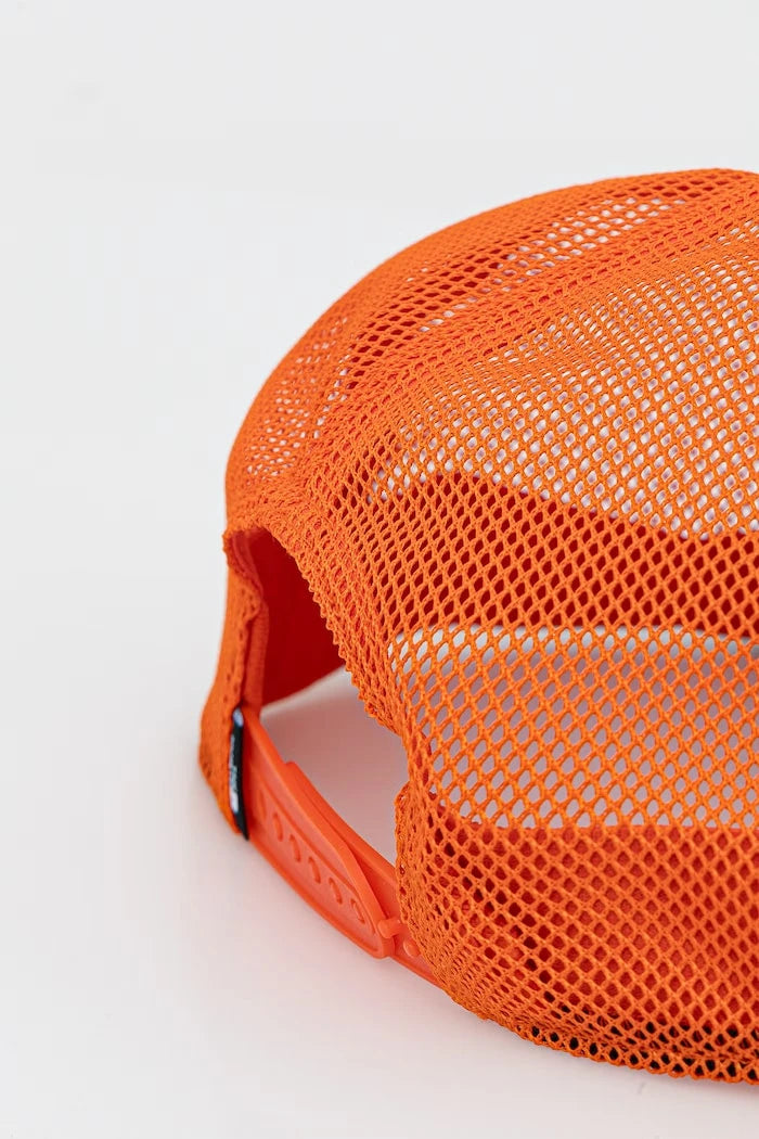 The North Face шапка с козирка RUNNER TRUCKER
