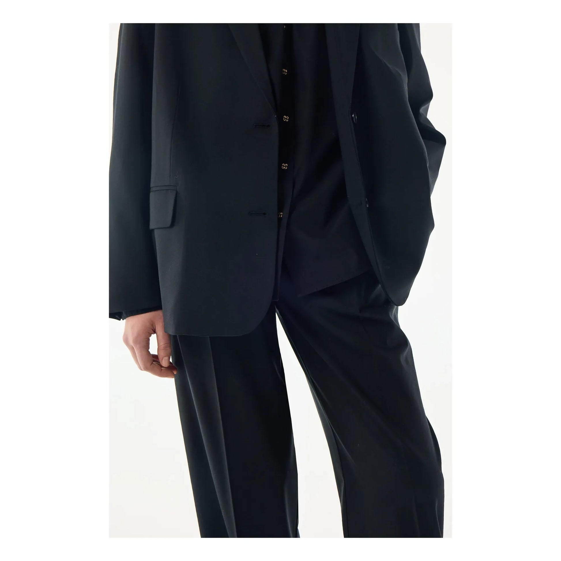 BELLEPIECE - Tailoring London Virgin Wool Jacket | Black
