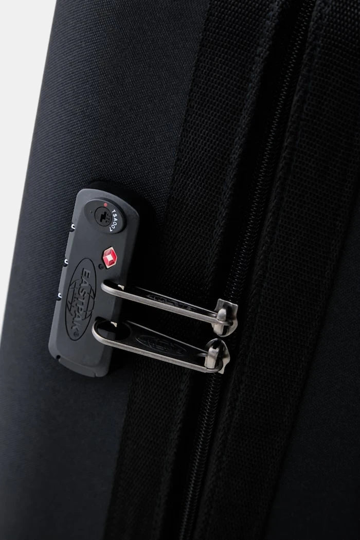 Eastpak твърд куфар TRANZSHELL S