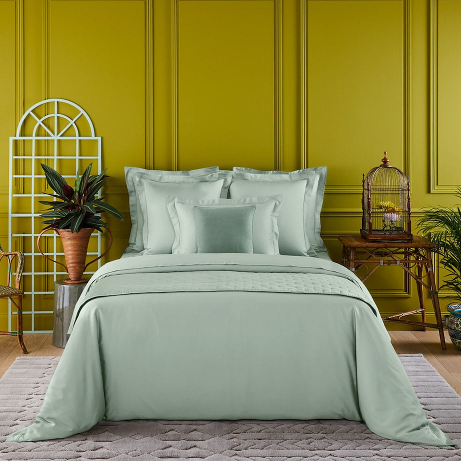 Triomphe Double Duvet Cover (200cm x 200cm)