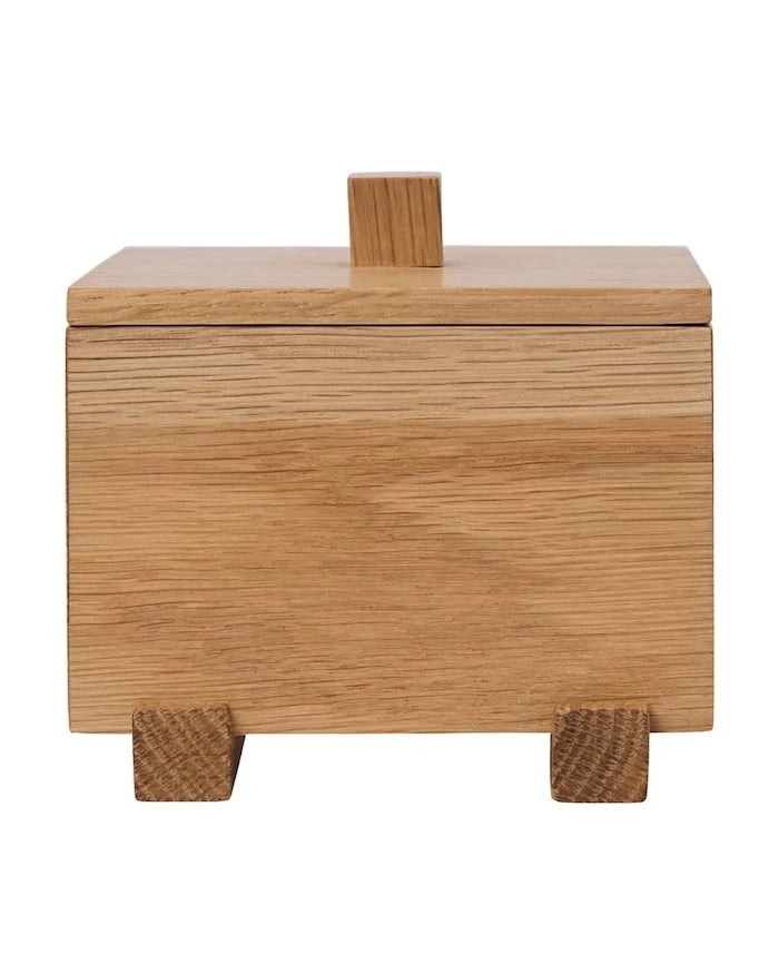 Ferm Living meşe ağacından saklama kutusu 9,5 x 10 x 11 cm