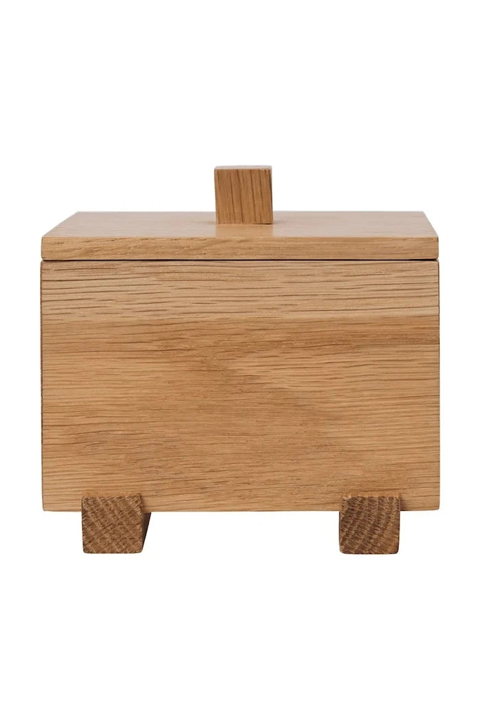 Ferm Living meşe ağacından saklama kutusu 9,5 x 10 x 11 cm