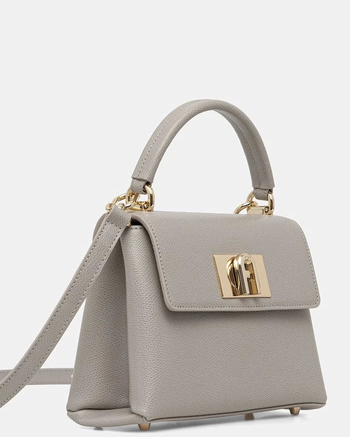 Furla yapılı kadın deri çanta